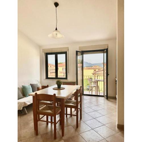 - F - Jennas Apartment