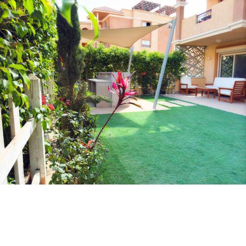 شقة فندقية في قلب الشيخ زايد - Zayed Suites G
