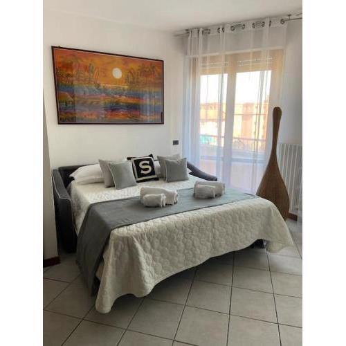 -LUMINOSA 5 STARS- Wifi Netflix 15 minutes from Duomo