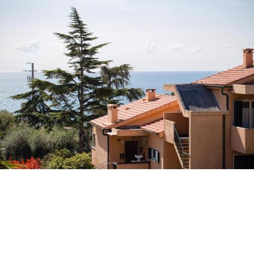 087 - Casa Baitè tra Ulivi e Mare con Giardino e Vista Mare, 6minuti spiaggia - PARCHEGGIO PRIVATO GRATIS