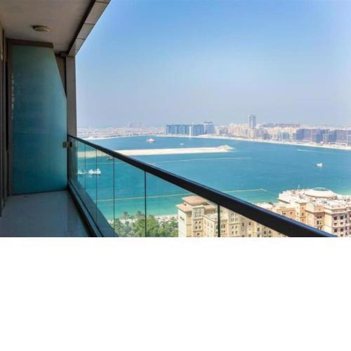 1 Bed Apartment with Sea View, Pool, Gym & Free Parking in Dubai Marina