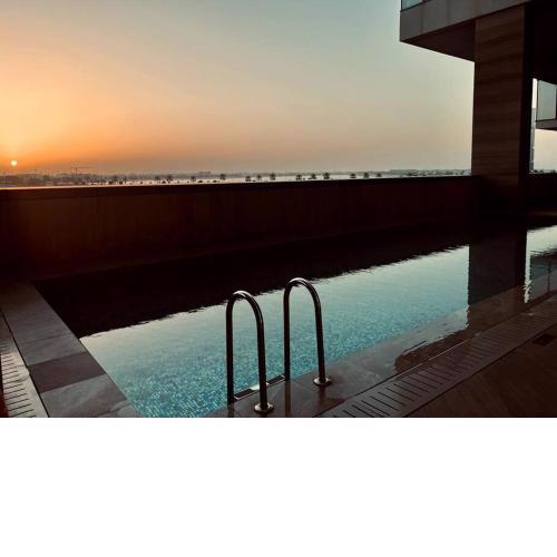 1 BED luxurious apartment