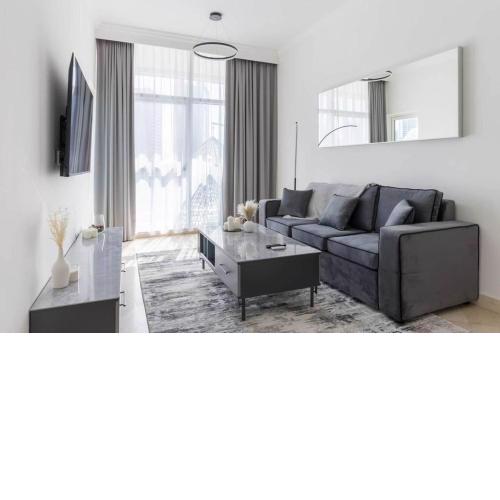 1 Bedroom Apartment in Dorra Bay #9