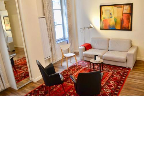 1 Bedroom Apartment in the Heart of the Marais area