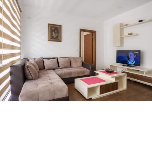 1-bedroom apartment near the sea