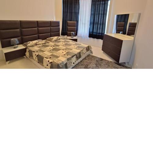 1 bedroom hall