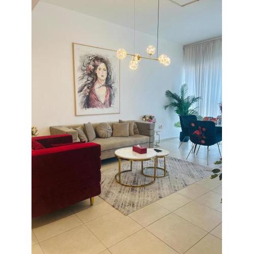 1-Berdroom Apartment Rental Unit With Pool in Dubai Land Residence Complex