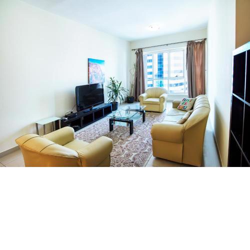 1 BHK Apartment with Pool & Gym Near to Marina Mall & Beach