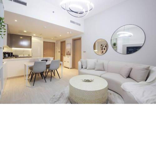1 BR luxurious Apartment in UAE