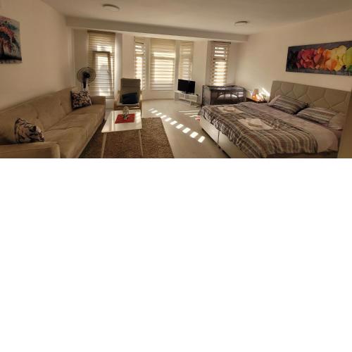 1 minute walk to Metro Station in the heart of Sisli