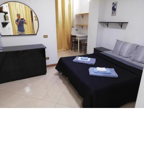 1 room apartment near by Central train station