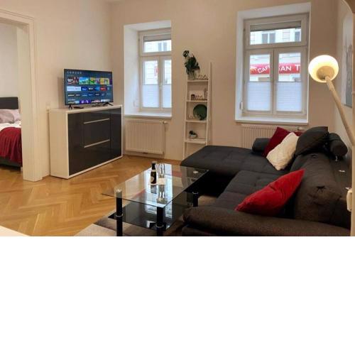 10 min to city centre - Cosy Apartment