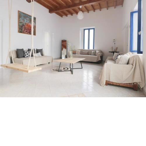 100+ Year Old Traditional Cycladic House