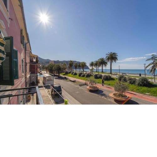105 - La Casa di Jacopo, fronte e vista mare in centro a Riva Trigoso, 20 metri dalla spiaggia