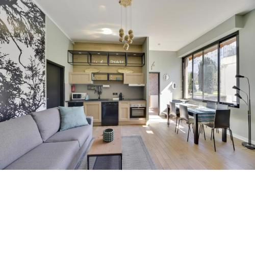 114-Suite Deby