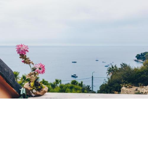 115 Mansarda Punta Sole Bordighera, Vista mare e 5 minuti dalla spiaggia