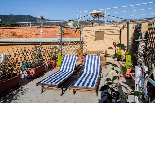 12 - Moneglia loft Terrazza privata GIGANTE, in CENTRO a soli 100m dal MARE e Spiaggia