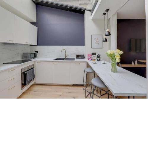 140-Suite Ludo, Luxury apartment center of Paris