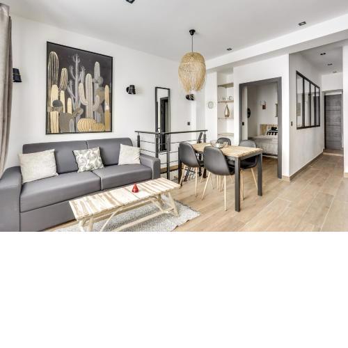 149 Suite Christophe, Great APT, Paris