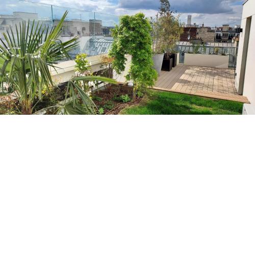 150m2 apartment and a 45M2 terrace at 8th Floor with air conditioning