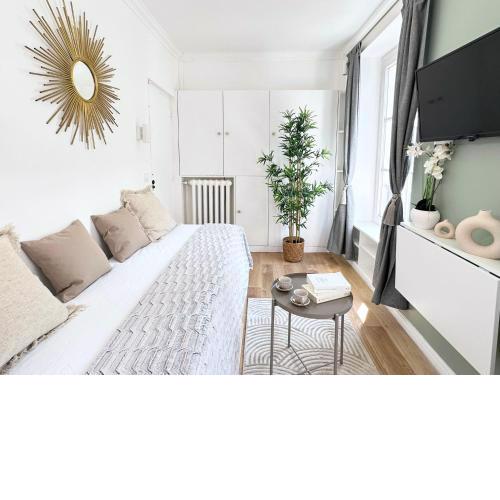 1586 - Nice studio near Bourse de Paris