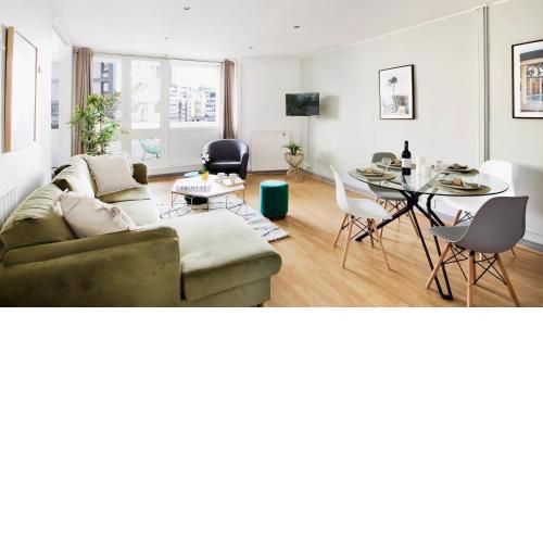 1615 - Family apartment with terrace