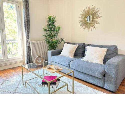 1626 - Lovely apartment at Arc de Triomphe