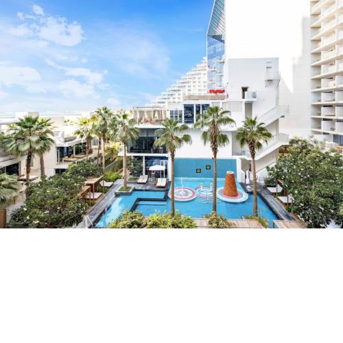 171sqm -2-BR apartment at FIVE Palm sea/pool view