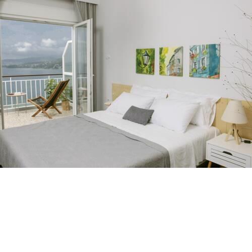 180° Bay Views