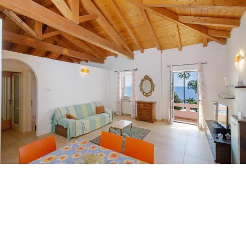 191) Casa con piscina -Ospedaletti, SEA VIEW 300m beach
