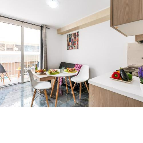 1B SOFIA ACCOMMODATION CLOSE SERVICES SEA, Wifi!