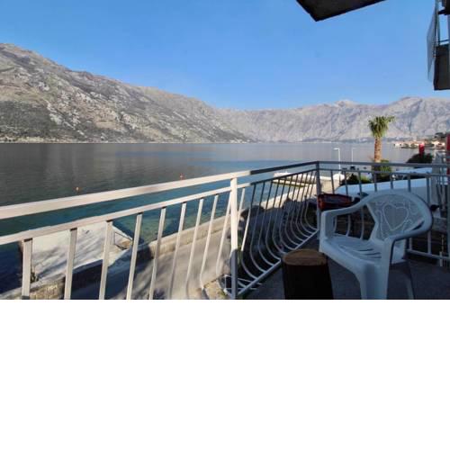 1bd Waterfront Stoliv Apt w/ Bay & Perast Views