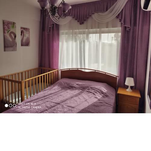 1bedroom flat next to papas