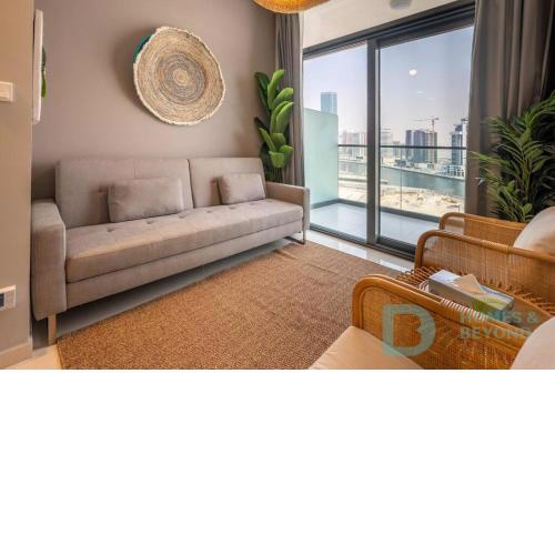 1BR Apartment in Zada Tower - Close to Metro