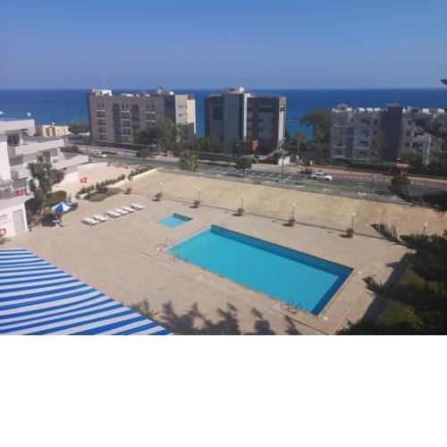 2 bed with pool, beachfront