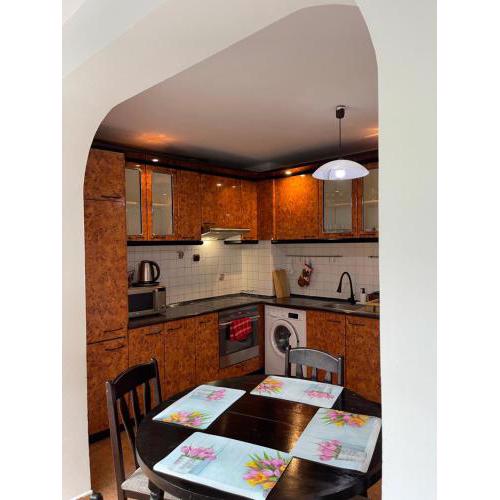 2 Bedroom Apartment City
