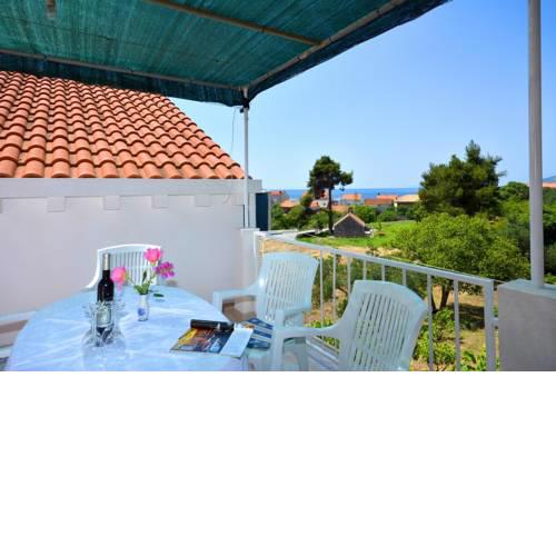 2-bedroom apartment with large terrace 3558-1