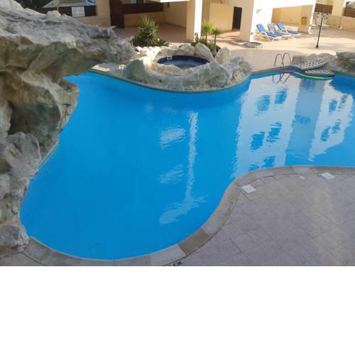 2-bedroom apartment with swimming pool in Larnaca