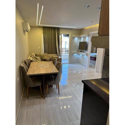 2 Bedroom in Al Hambra - Mamsha
