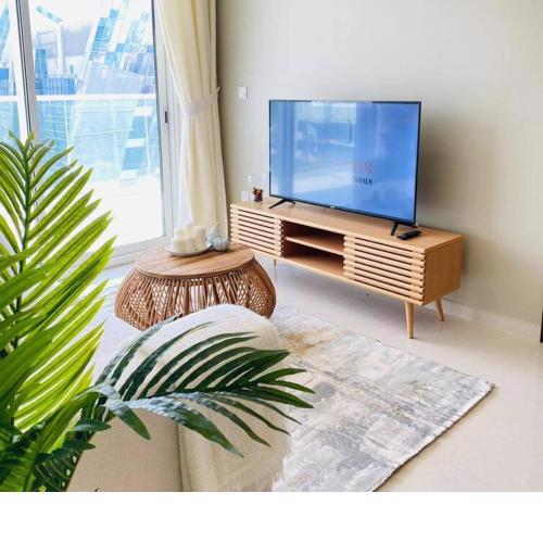 2-Bedroom in Downtown with Canal view