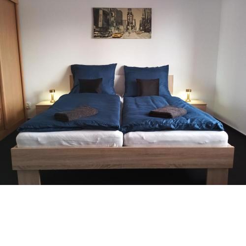 2 Bedroom, Kitchen and Terrace