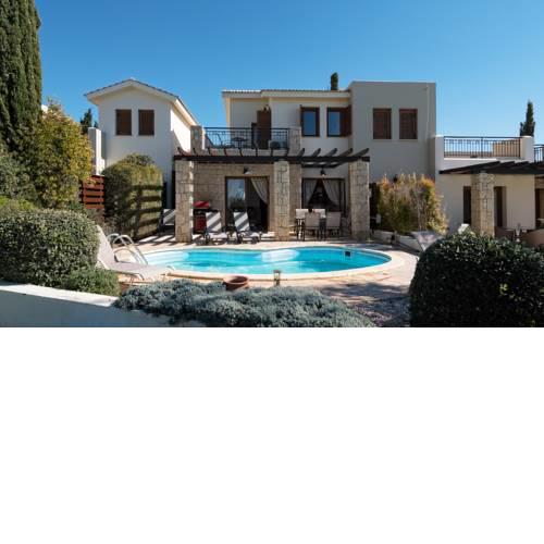 2 bedroom Villa Kornos with private pool and golf views, Aphrodite Hills Resort