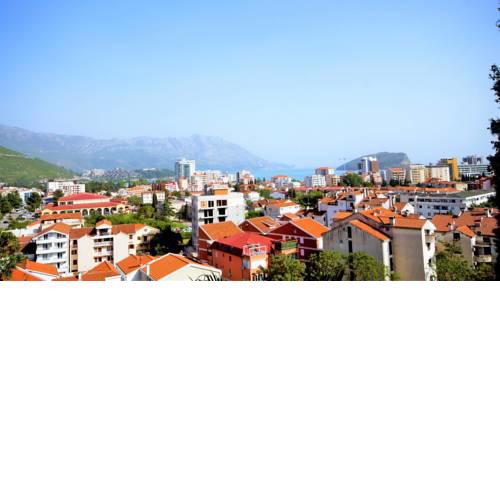 2 bedroom with sea view
