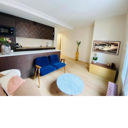2 bedrooms apartment close to the Eiffel Tower