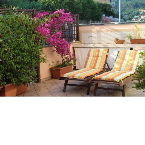 2 bedrooms appartement with city view furnished terrace and wifi at La Spezia 8 km away from the beach