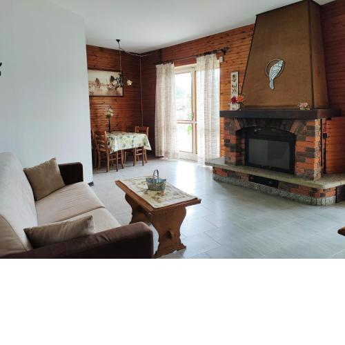 2 bedrooms appartement with enclosed garden and wifi at Arona 3 km away from the beach
