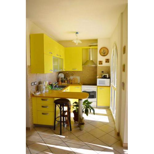 2 bedrooms appartement with furnished garden at Borghetto melara 6 km away from the beach