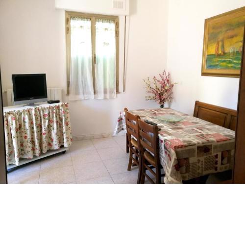 2 bedrooms appartement with furnished terrace at Piombino