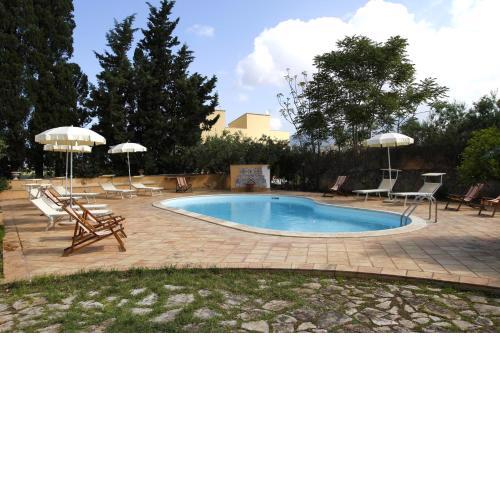 2 bedrooms appartement with shared pool furnished terrace and wifi at Paceco 3 km away from the beach