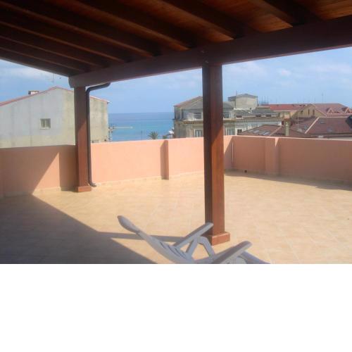 2 bedrooms appartement with terrace and wifi at Roccella Ionica